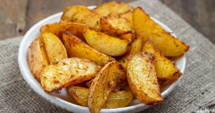Картоплі по-фермерськи з часниковим маринадом