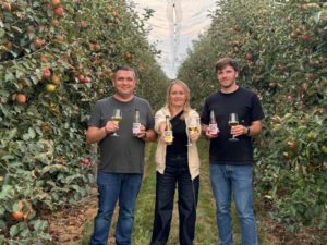 Засновники сидру Монбар