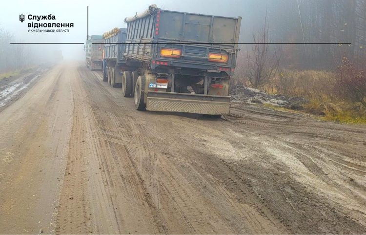 Аграріям нагадали про штрафи за бруд на дорогах