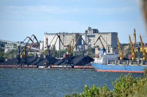 Атака на порт Миколаєва: двоє загиблих та пошкоджені судна