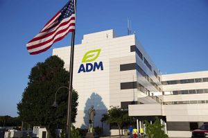 ADM нарощує переробку олійних у США