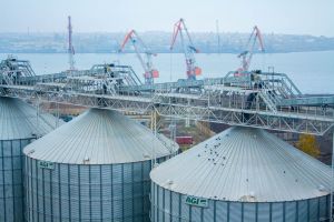 Експорт зерна: чотири сценарії для України