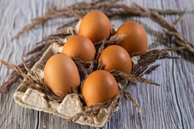 Якісні курячі яйця: як обрати найкращі