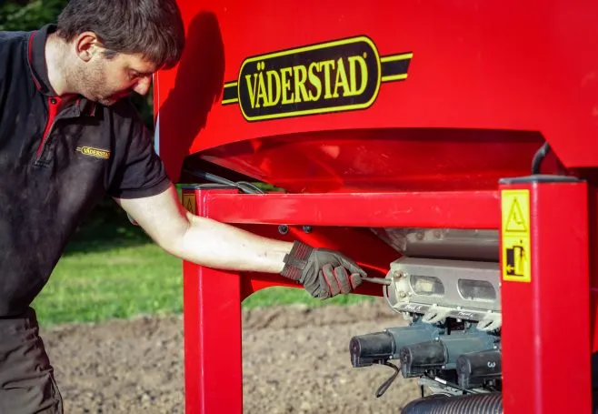 Культиватор Wil-Rich 483 Chisel Pro: літній обробіток