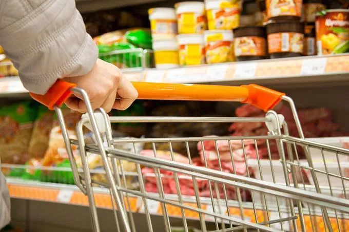 Обмеження продажу продуктів: чи є дефіцит?
