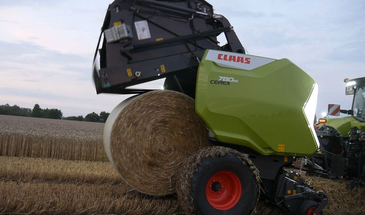 Claas святкує 30-річчя прес-підбирачів Variant