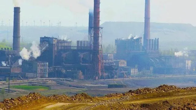 Промислове виробництво в Україні скоротилося на 6,1%