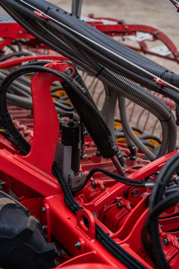 Точність посіву з Väderstad Spirit 600C та системою SeedEye